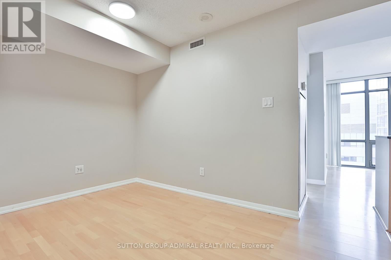 1302 - 38 Grenville Street, Toronto, Ontario  M4Y 1A5 - Photo 8 - C13074366