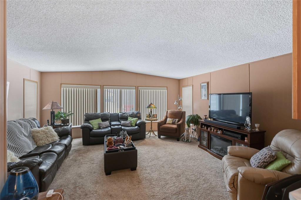 14 Sunset Drive, Ste Anne, Manitoba  R5H 1H5 - Photo 3 - 202605697