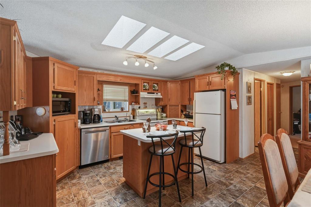 14 Sunset Drive, Ste Anne, Manitoba  R5H 1H5 - Photo 21 - 202605697