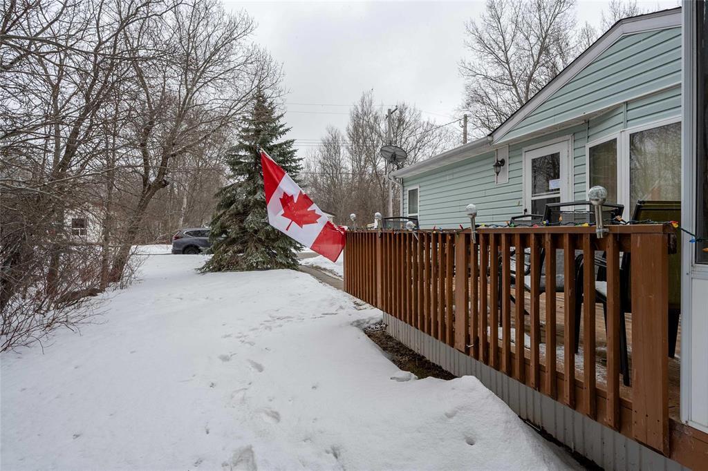 14 Sunset Drive, Ste Anne, Manitoba  R5H 1H5 - Photo 28 - 202605697