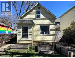 631 6 Street S, Lethbridge, Alberta