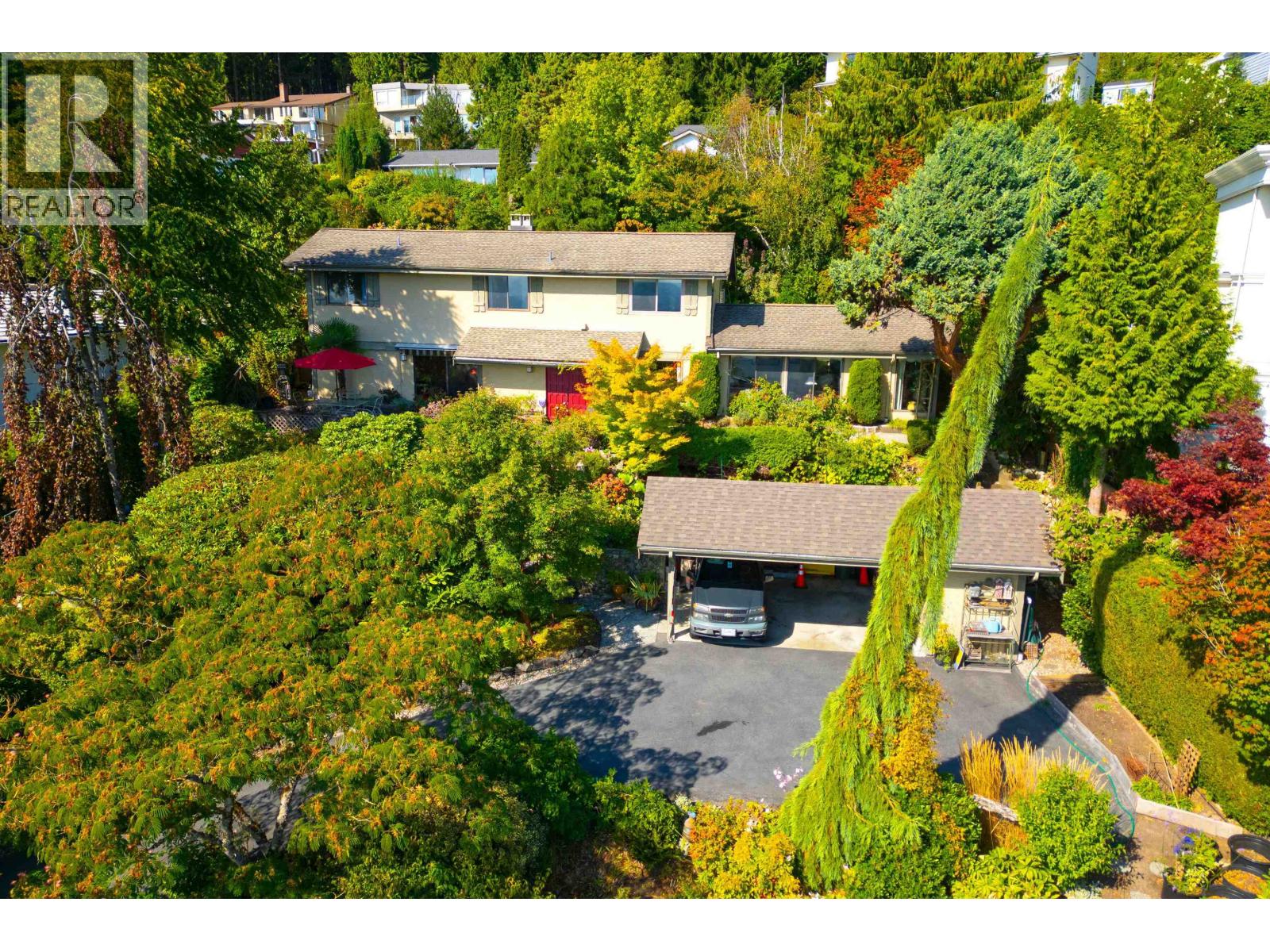 560 Craigmohr Drive, West Vancouver, British Columbia  V7S 1W9 - Photo 29 - R3085456