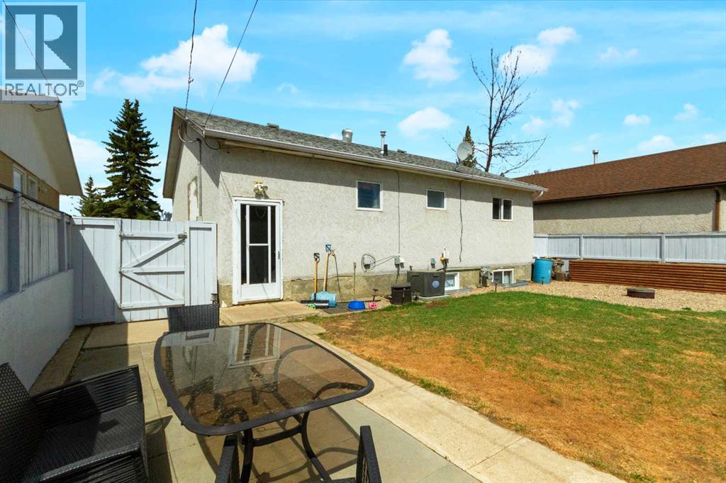 305 3 Street S, Vulcan, Alberta  T0L 2B0 - Photo 32 - A2305501