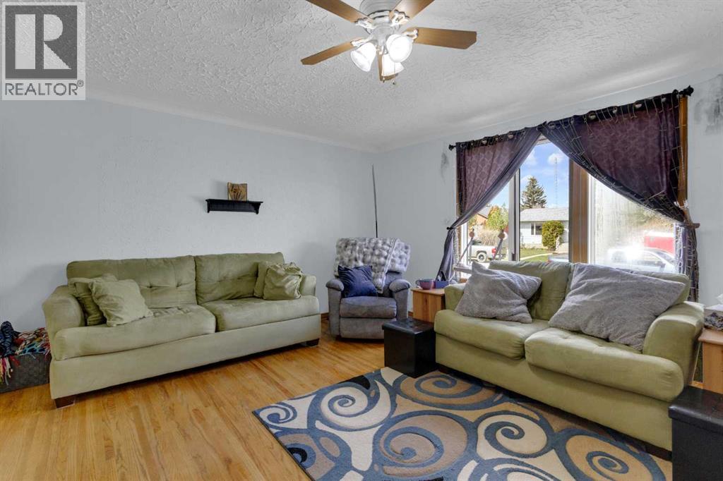 305 3 Street S, Vulcan, Alberta  T0L 2B0 - Photo 7 - A2305501