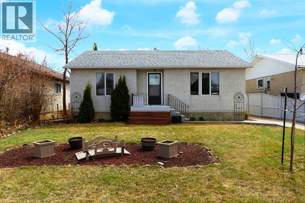 305 3 Street S, Vulcan, Alberta  T0L 2B0 - Photo 4 - A2305501