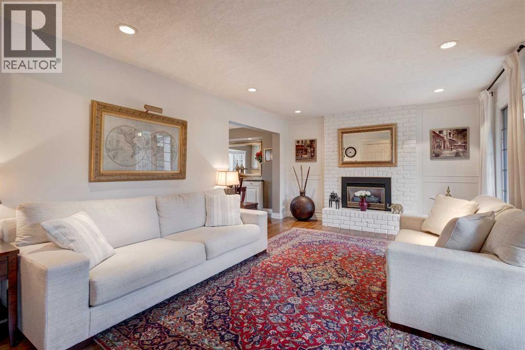 103 Pump Hill Place SW, Calgary, Alberta  T2Y 4C6 - Photo 9 - A2301153