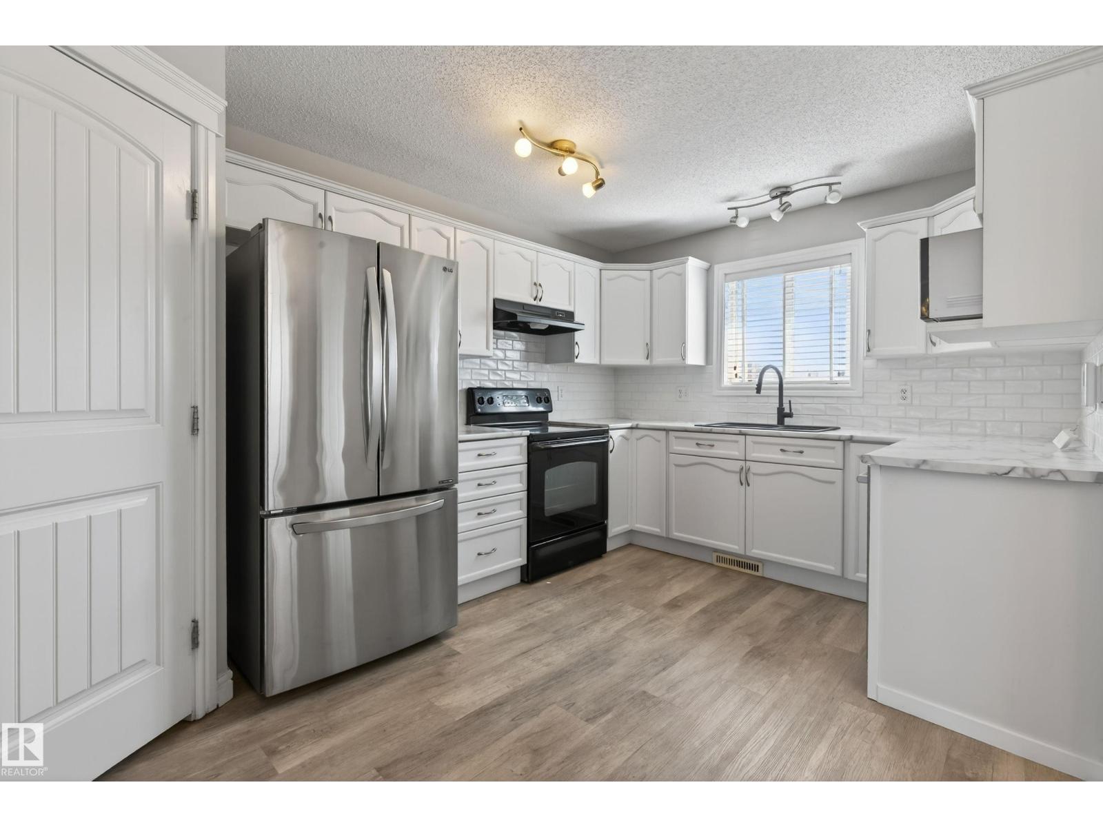 147 Summerwood Dr, Sherwood Park, Alberta  T8H 0B3 - Photo 11 - E4485445