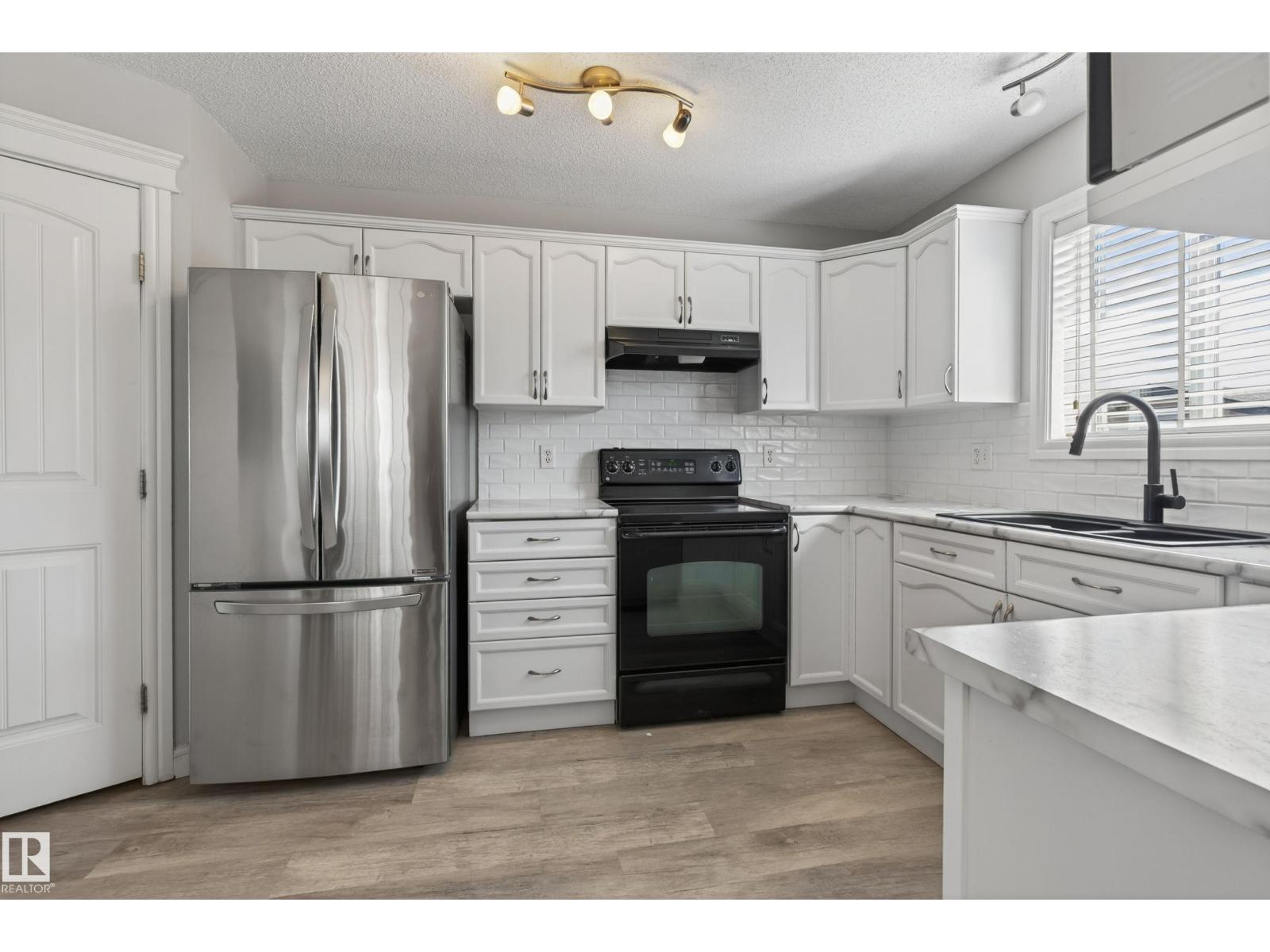 147 Summerwood Dr, Sherwood Park, Alberta  T8H 0B3 - Photo 12 - E4485445