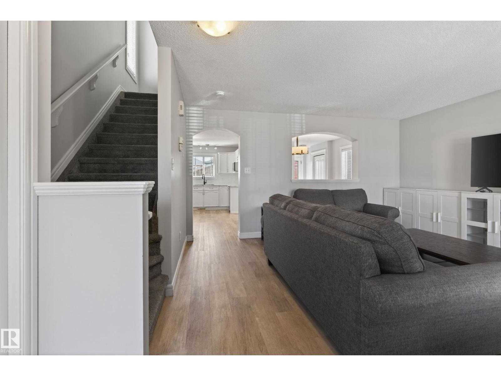 147 Summerwood Dr, Sherwood Park, Alberta  T8H 0B3 - Photo 3 - E4485445