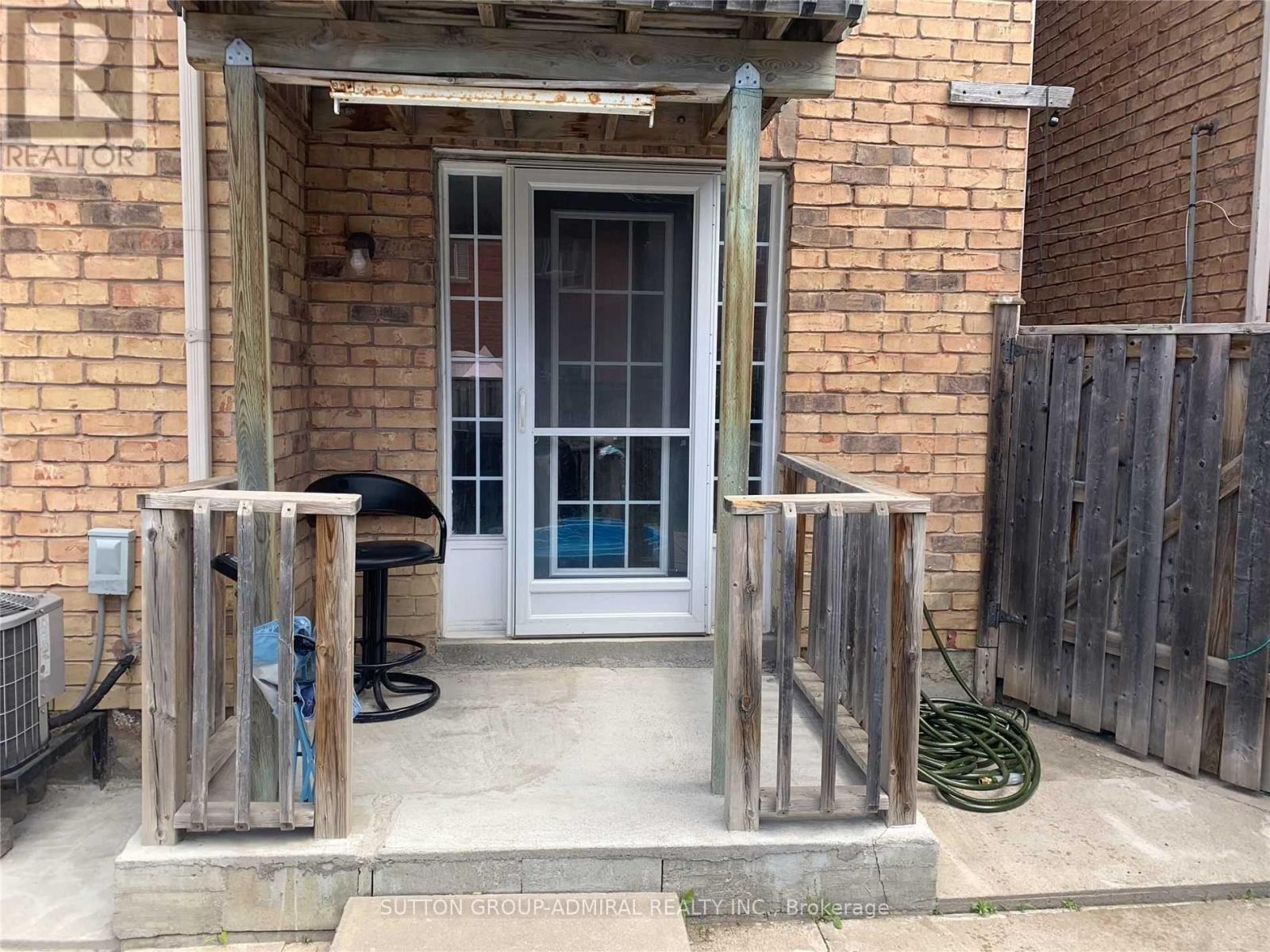 101 SAN GABRIELE PLACE, Toronto, Ontario