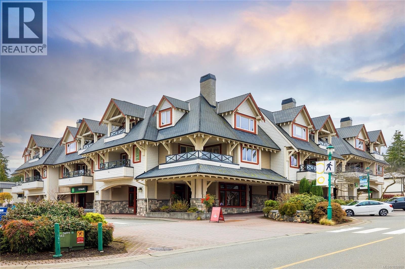 307 222 Second Ave W, Qualicum Beach, British Columbia