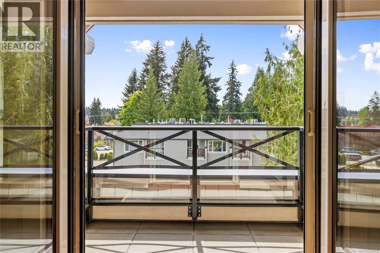 307 222 Second Ave W, Qualicum Beach, British Columbia  V9K 0A4 - Photo 16 - 1032809