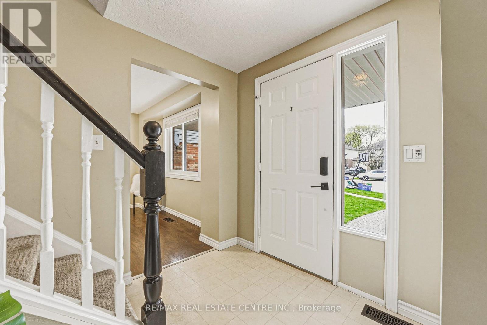 40 Merlene Court, Cambridge, Ontario  N3C 4G1 - Photo 5 - X13074370