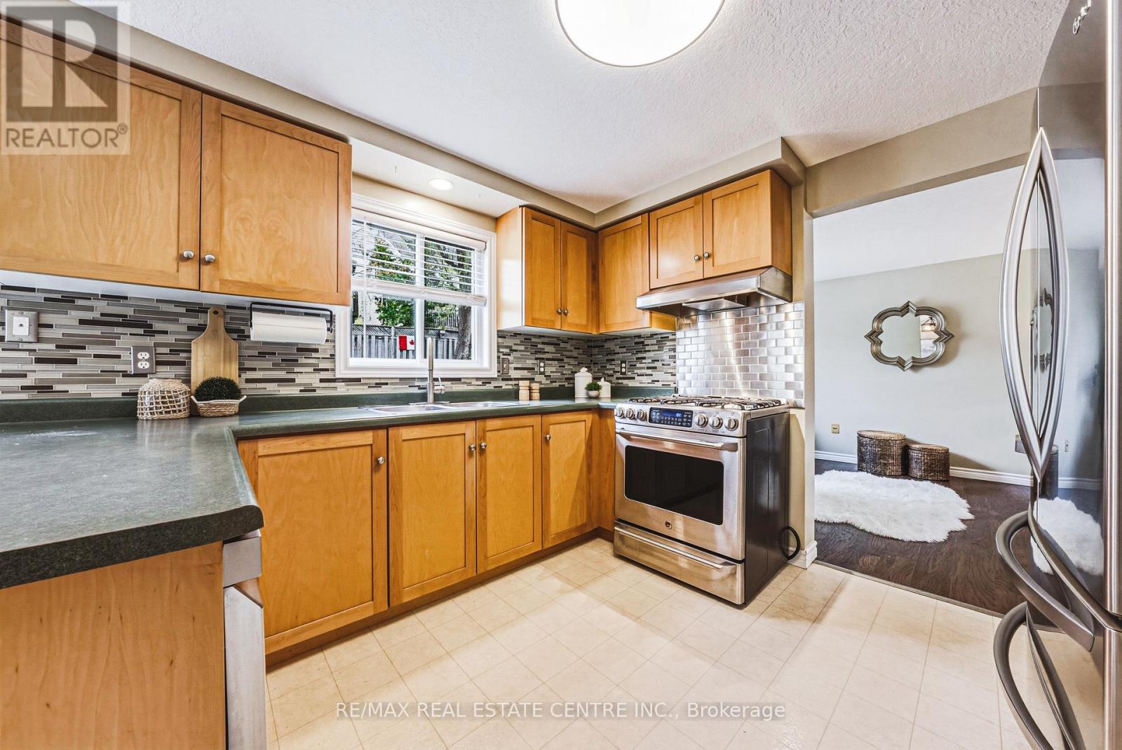 40 Merlene Court, Cambridge, Ontario  N3C 4G1 - Photo 9 - X13074370
