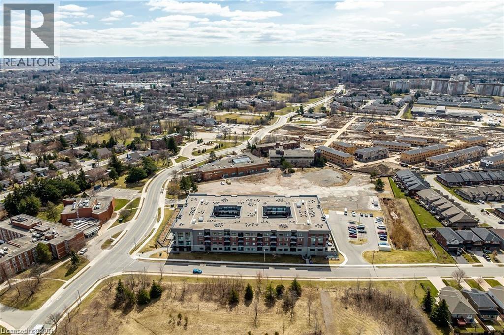 1 Redfern Avenue Unit# 403, Hamilton, Ontario  L9C 7S8 - Photo 5 - 40826450