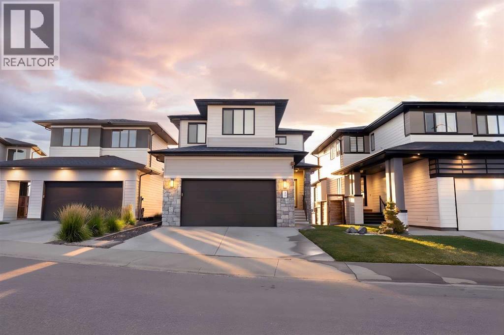 781 Atlantic Cove W, Lethbridge, Alberta  T1J 5S9 - Photo 2 - A2304212