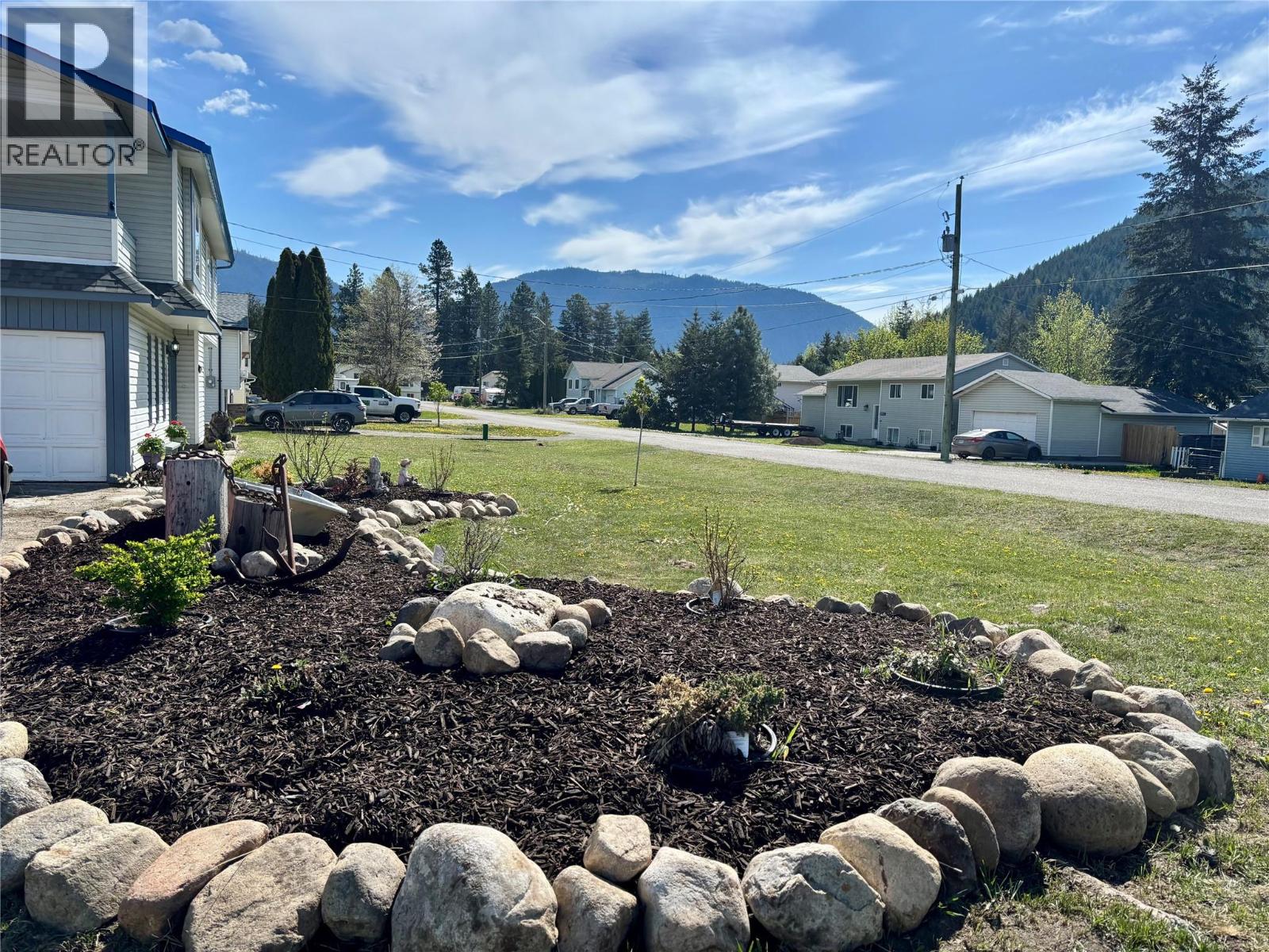 5876 Westwynd Drive, Falkland, British Columbia  V0E 1W0 - Photo 7 - 10377189