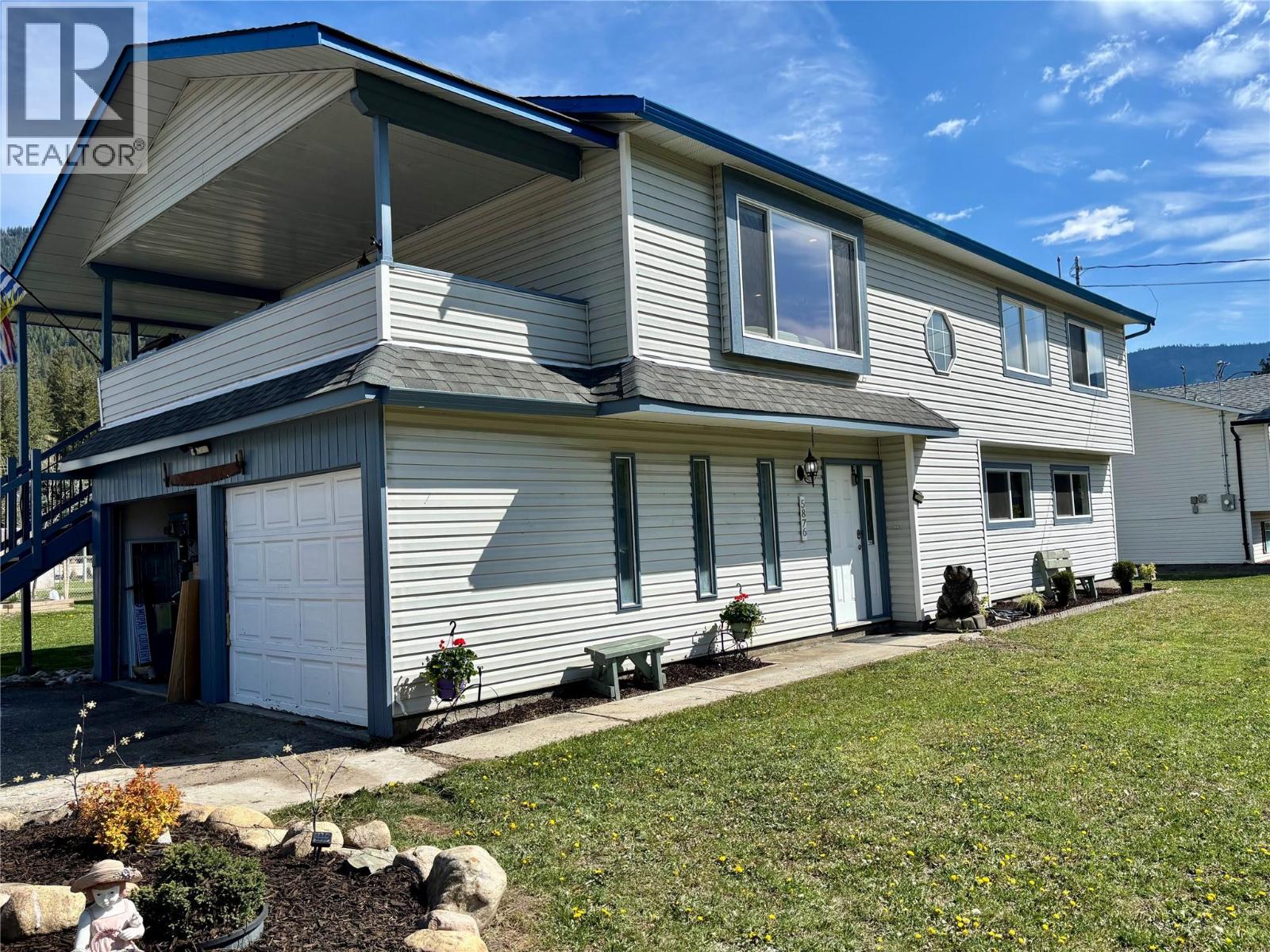 5876 Westwynd Drive, Falkland, British Columbia  V0E 1W0 - Photo 3 - 10377189
