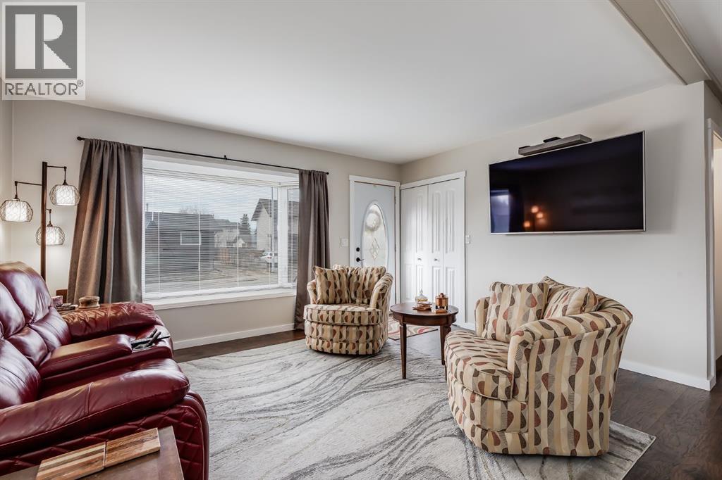 84 Big Springs Drive SE, Airdrie, Alberta  T4A 1K2 - Photo 10 - A2304320