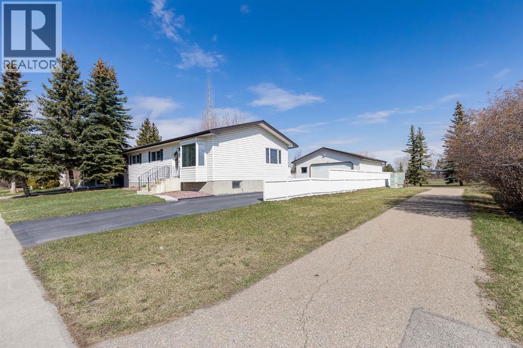 84 Big Springs Drive SE, Airdrie, Alberta  T4A 1K2 - Photo 4 - A2304320
