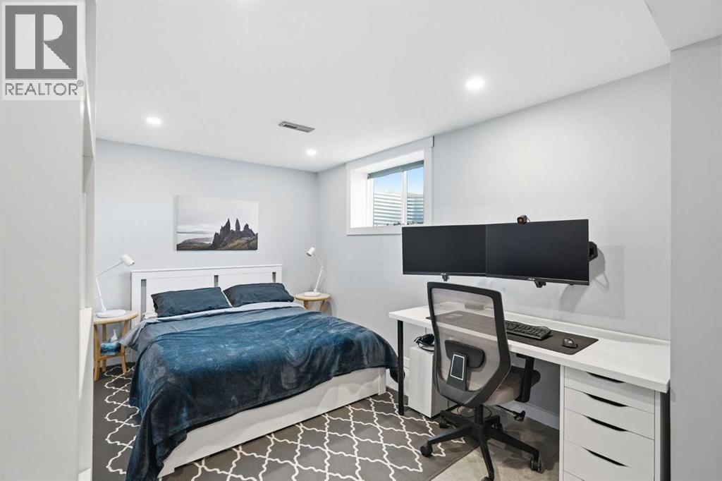 72 Woodview Court SW, Calgary, Alberta  T2W 4X4 - Photo 20 - A2306271