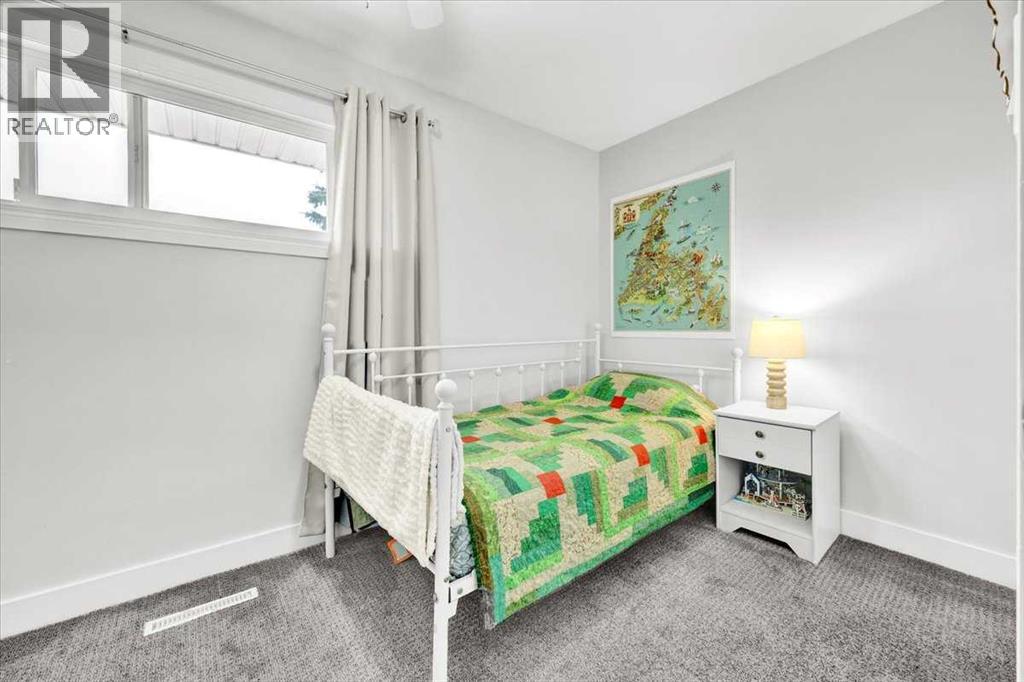 674 Regal Park NE, Calgary, Alberta  T2E 0S6 - Photo 25 - A2306449