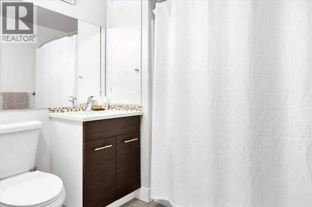 674 Regal Park NE, Calgary, Alberta  T2E 0S6 - Photo 21 - A2306449
