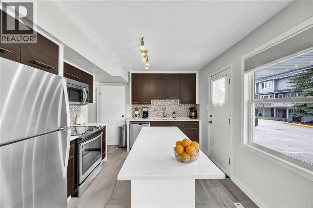 674 Regal Park NE, Calgary, Alberta  T2E 0S6 - Photo 14 - A2306449