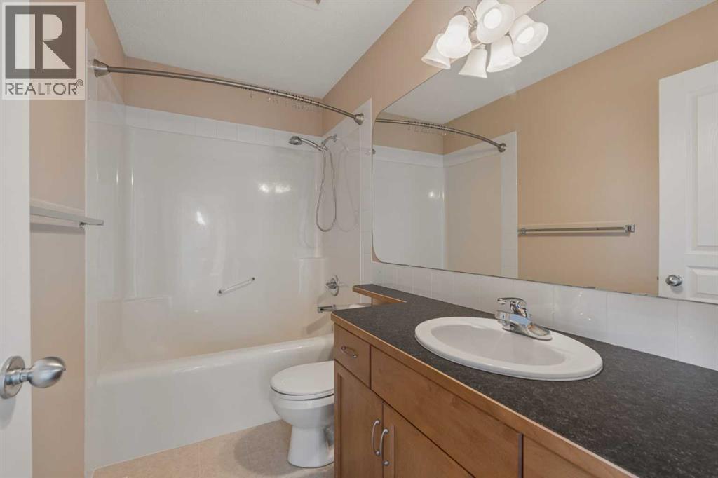 11 Valley Crest Rise NW, Calgary, Alberta  T3B 5W8 - Photo 25 - A2307013