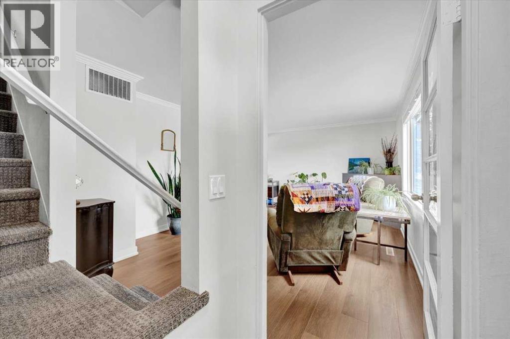 674 Regal Park NE, Calgary, Alberta  T2E 0S6 - Photo 6 - A2306449