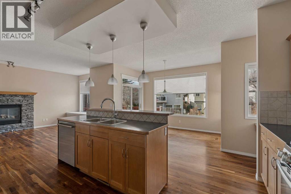 11 Valley Crest Rise NW, Calgary, Alberta  T3B 5W8 - Photo 19 - A2307013