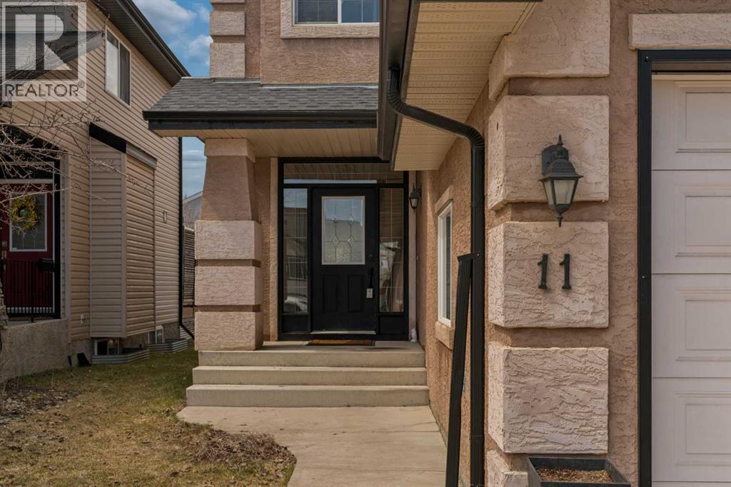 11 Valley Crest Rise NW, Calgary, Alberta  T3B 5W8 - Photo 2 - A2307013