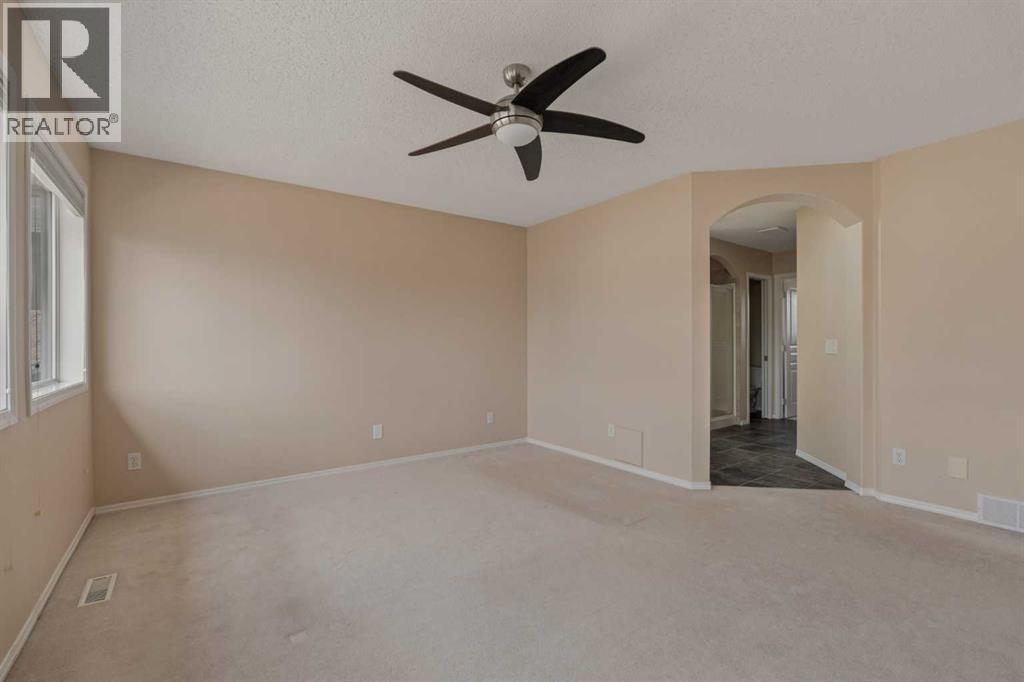 11 Valley Crest Rise NW, Calgary, Alberta  T3B 5W8 - Photo 31 - A2307013