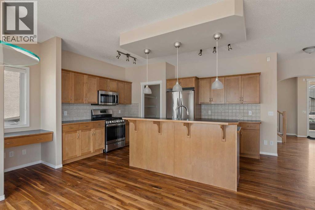 11 Valley Crest Rise NW, Calgary, Alberta  T3B 5W8 - Photo 16 - A2307013