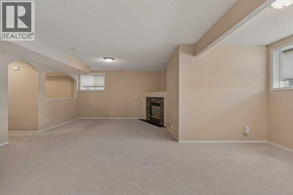 11 Valley Crest Rise NW, Calgary, Alberta  T3B 5W8 - Photo 40 - A2307013