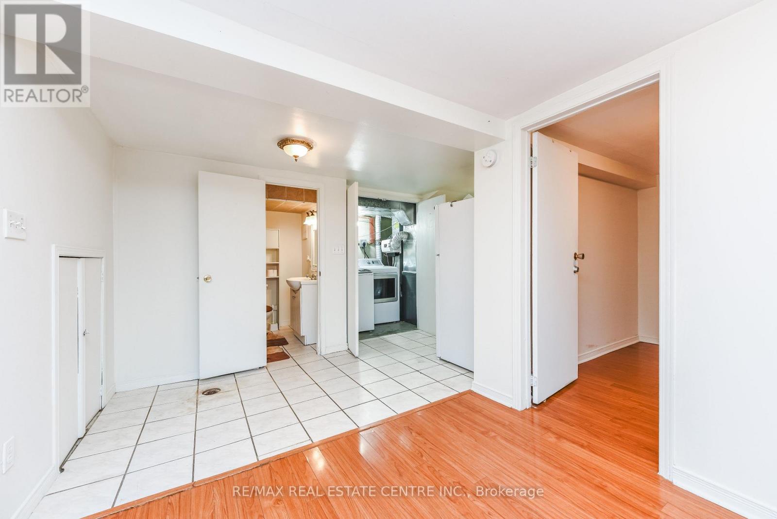 Lower - 45 Autumn Boulevard, Brampton, Ontario  L6T 2W1 - Photo 10 - W12881870