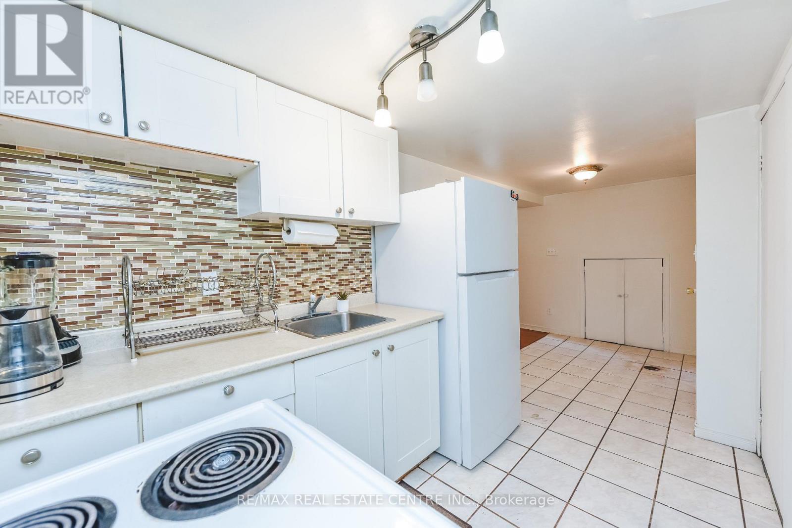 Lower - 45 Autumn Boulevard, Brampton, Ontario  L6T 2W1 - Photo 25 - W12881870