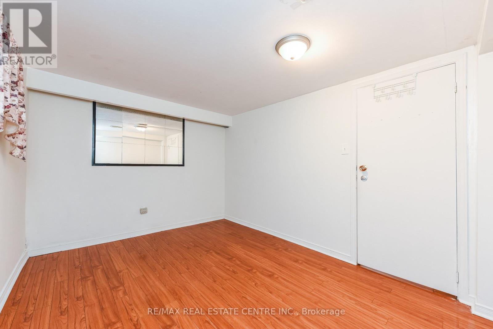 Lower - 45 Autumn Boulevard, Brampton, Ontario  L6T 2W1 - Photo 21 - W12881870