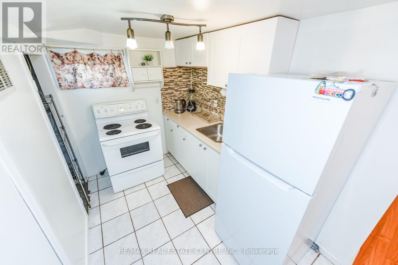 Lower - 45 Autumn Boulevard, Brampton, Ontario  L6T 2W1 - Photo 29 - W12881870