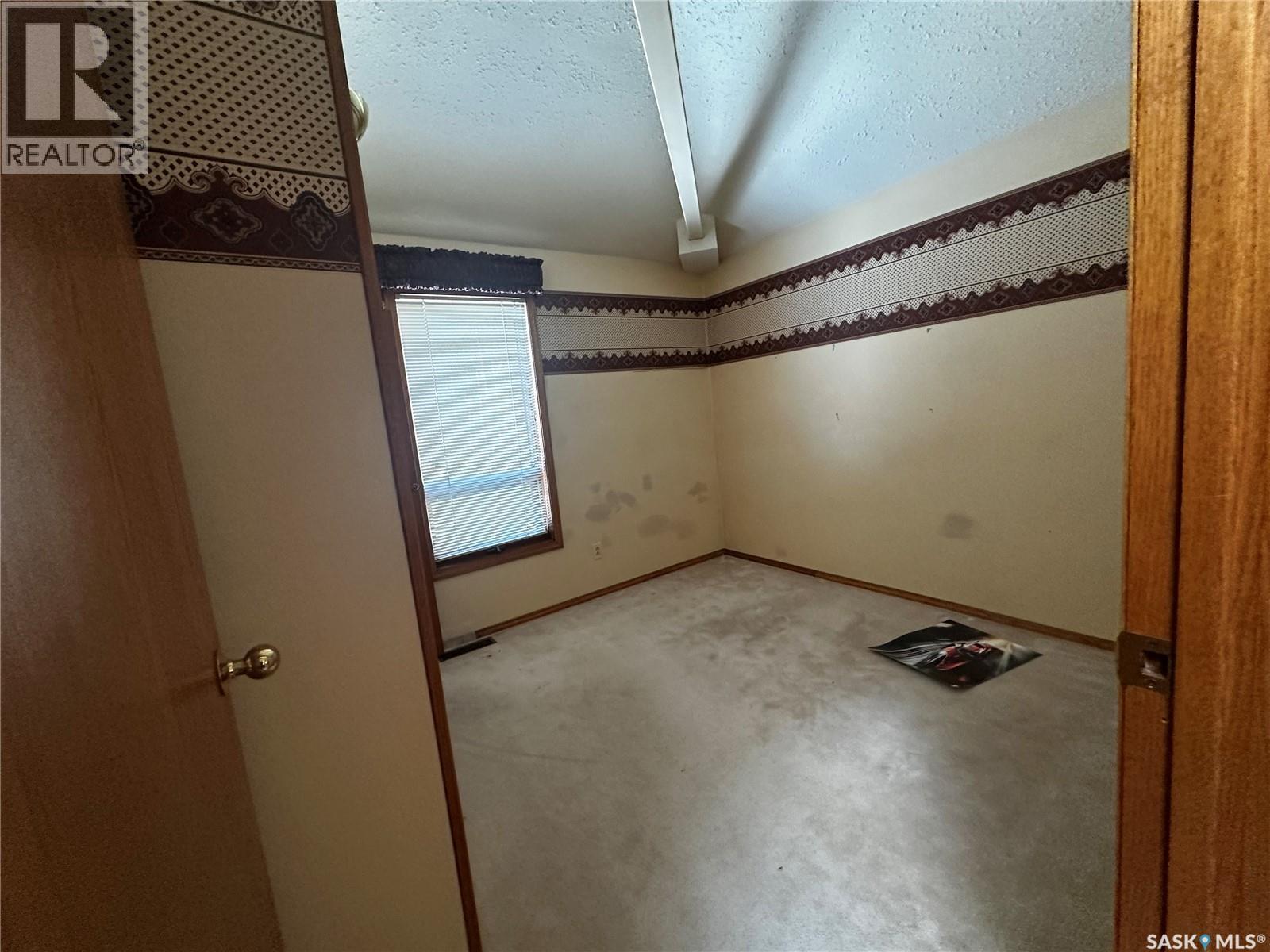 1604 Mahigan Crescent, Northern Admin District, Saskatchewan  S0J 1L0 - Photo 12 - SK032944