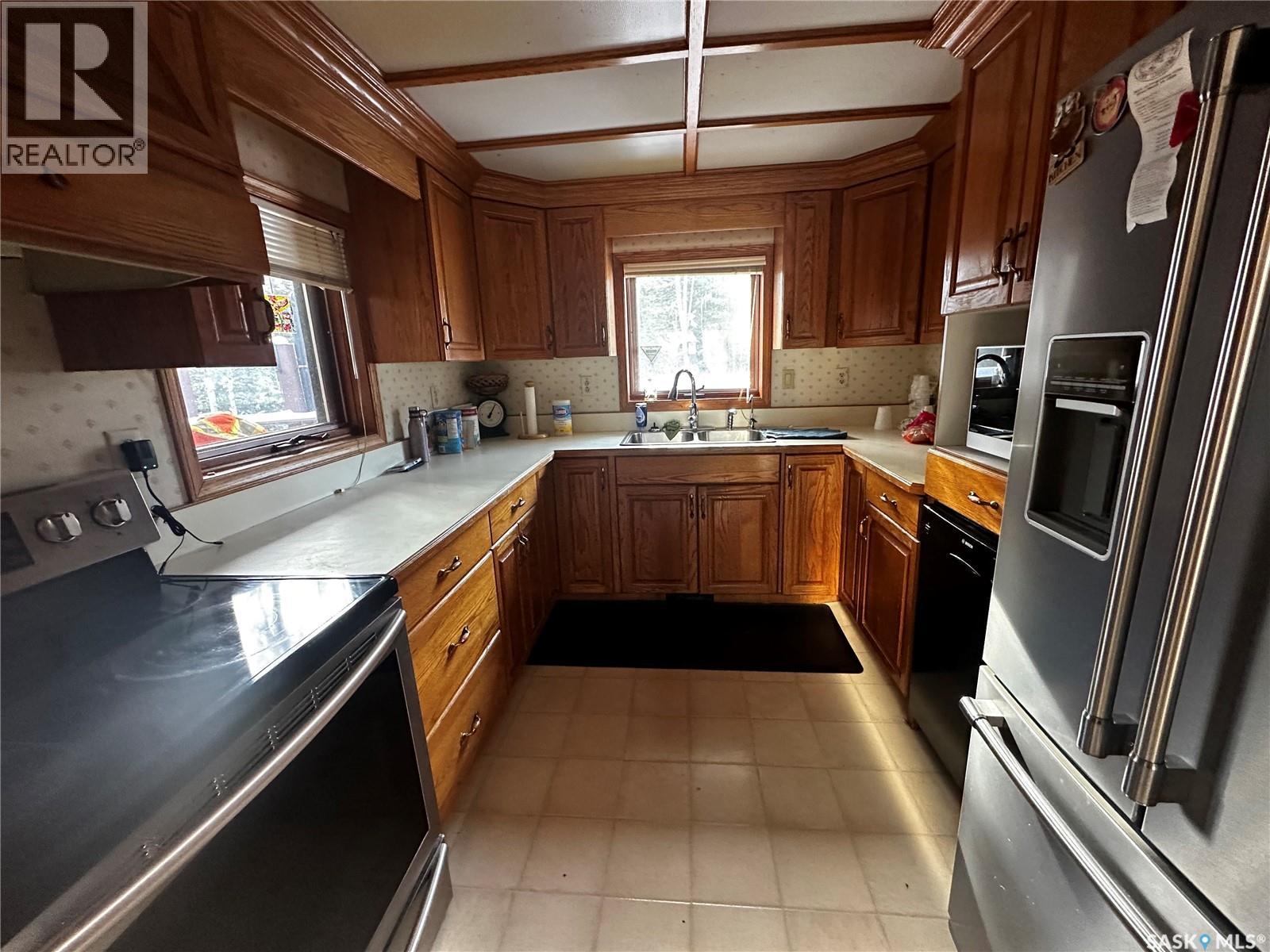1604 Mahigan Crescent, Northern Admin District, Saskatchewan  S0J 1L0 - Photo 4 - SK032944