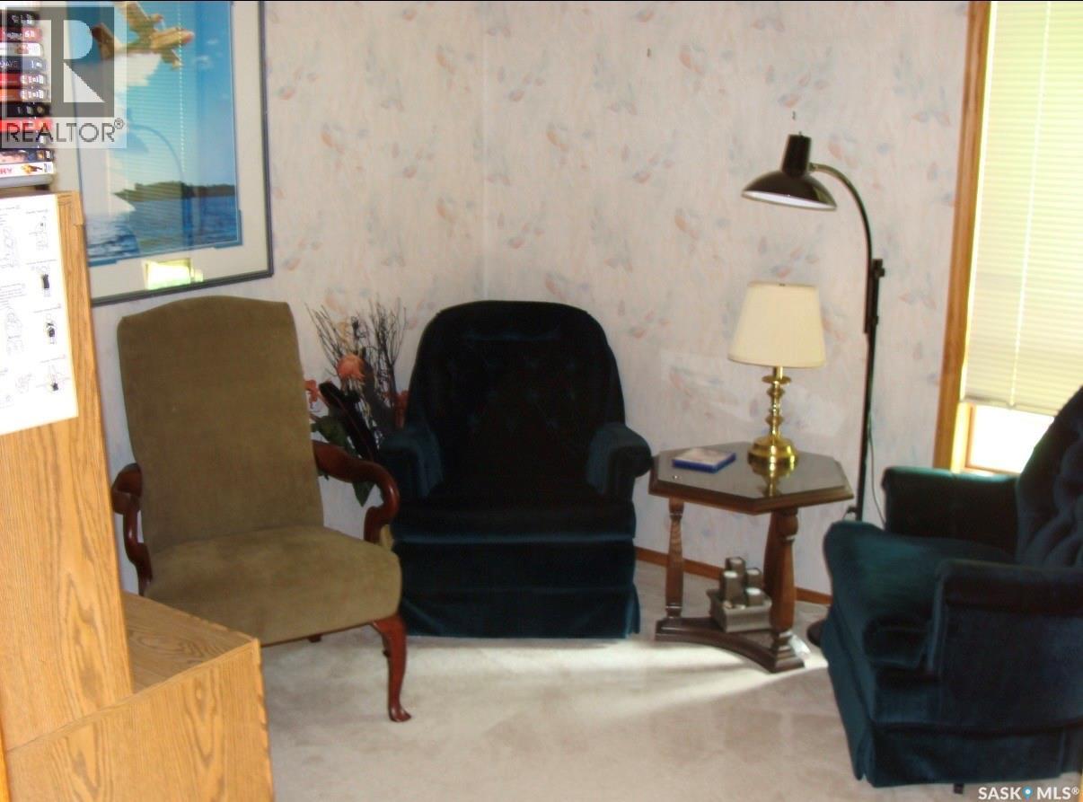 1604 Mahigan Crescent, Northern Admin District, Saskatchewan  S0J 1L0 - Photo 10 - SK032944