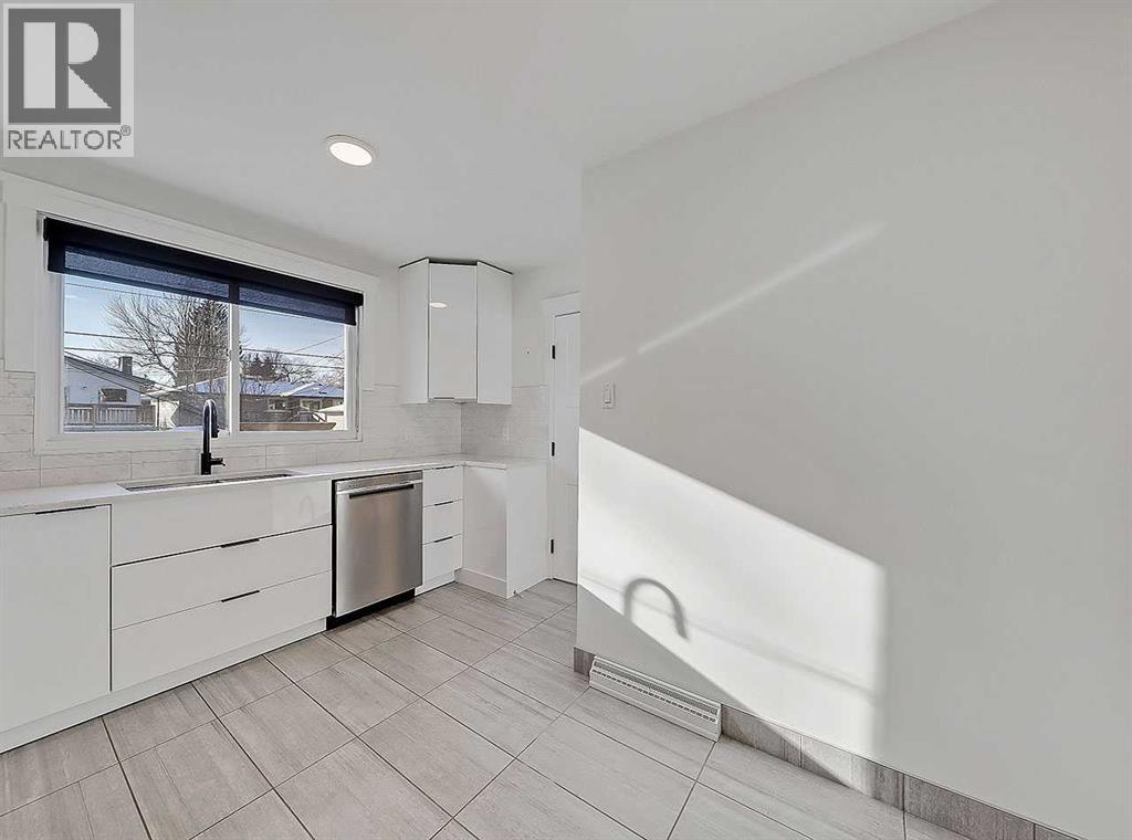 23 Cambrian Drive Nw, Calgary, Alberta  T2K 1P3 - Photo 11 - A2291878