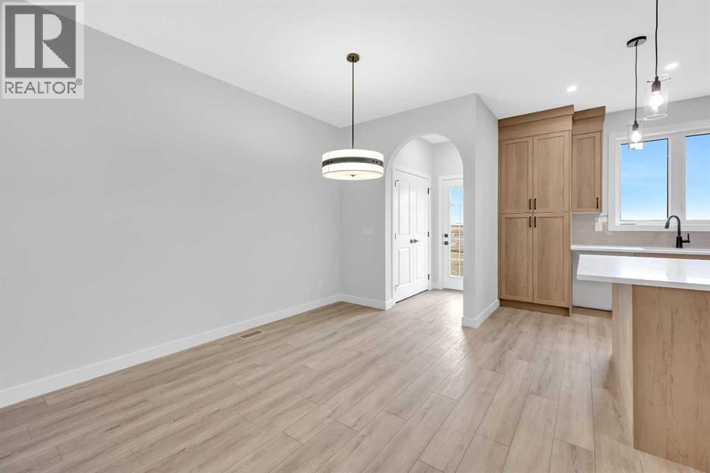 37 Hotchkiss Gardens SE, Calgary, Alberta  T3S 0T7 - Photo 13 - A2305416