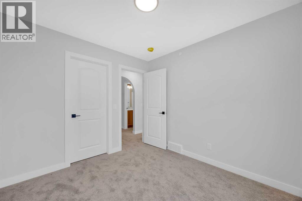 37 Hotchkiss Gardens SE, Calgary, Alberta  T3S 0T7 - Photo 34 - A2305416