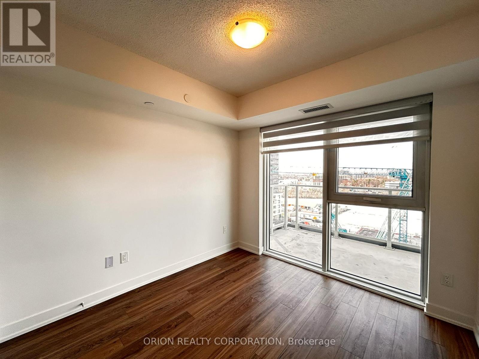 912 - 1010 Sandy Beach Road, Pickering, Ontario  L1W 0C7 - Photo 10 - E13074436