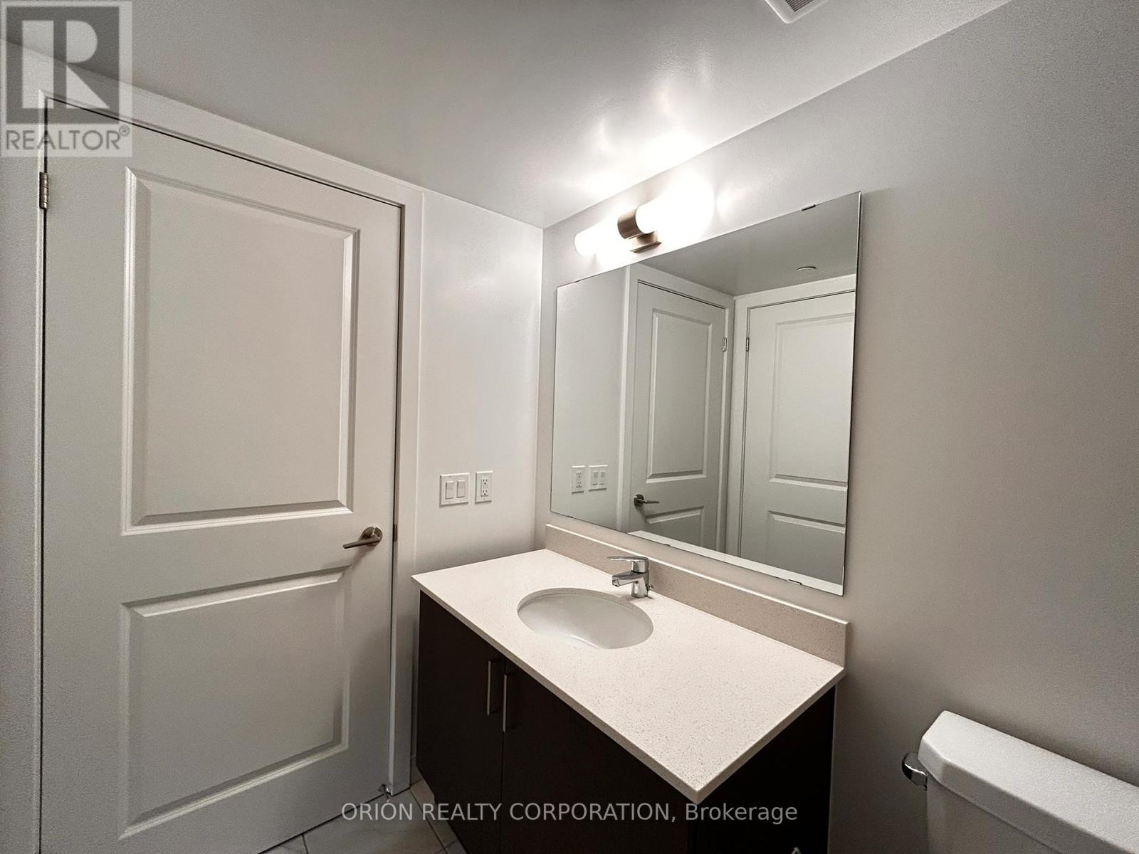 912 - 1010 Sandy Beach Road, Pickering, Ontario  L1W 0C7 - Photo 7 - E13074436