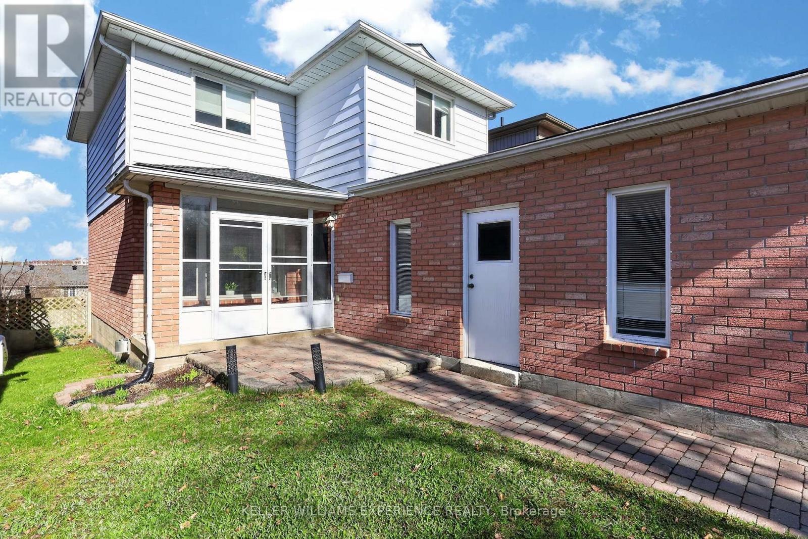 65 Garden Drive, Barrie (Allandale Heights), Ontario  L4N 5T8 - Photo 4 - S13074430