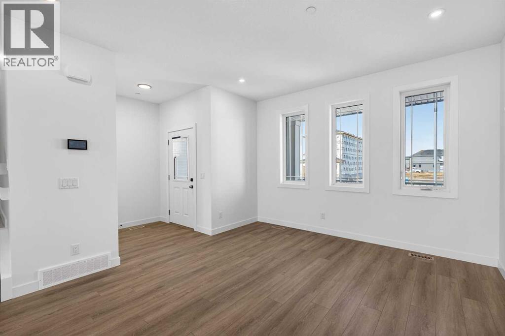 13 Hotchkiss Garden SE, Calgary, Alberta  T3S 0T7 - Photo 5 - A2291623