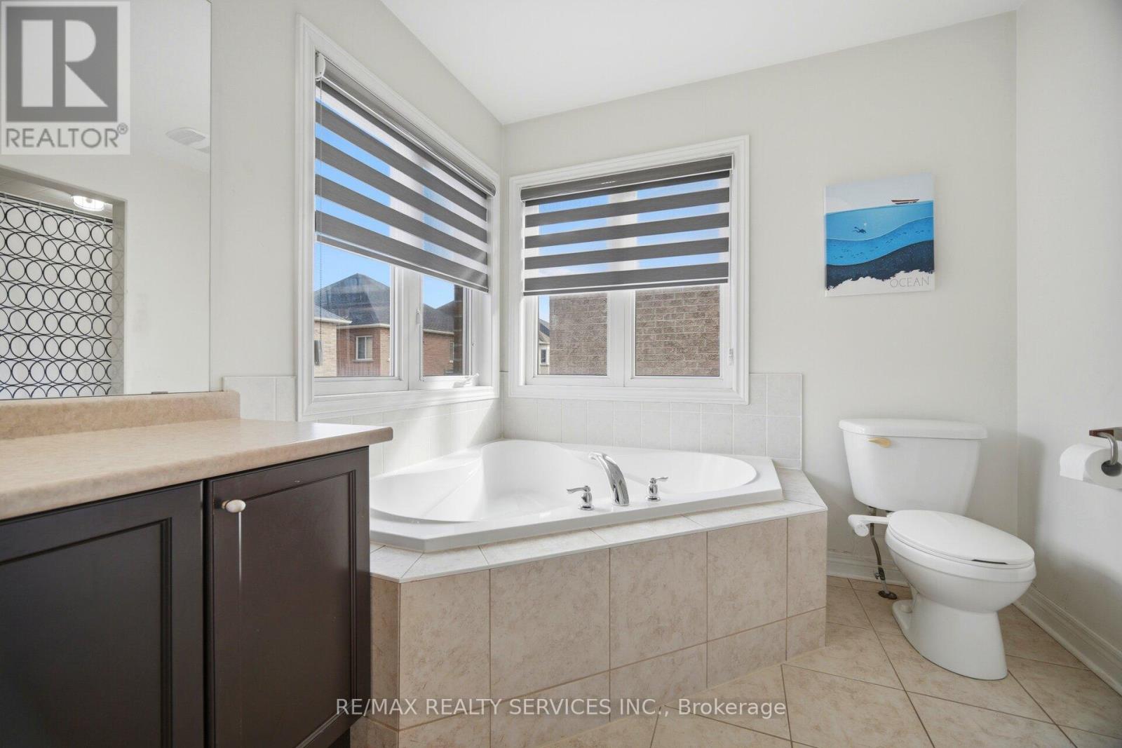 22 Everingham Circle, Brampton, Ontario  L6R 0R6 - Photo 29 - W13074406